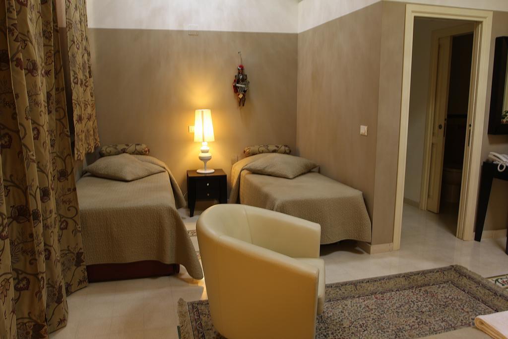 Hotel Abatellis Luxury à Palerme Chambre photo